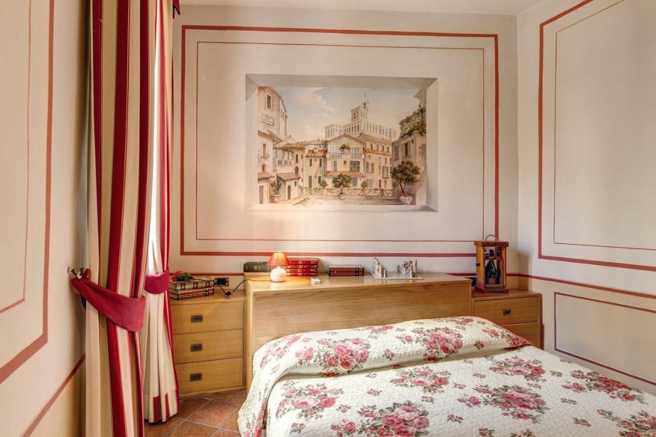 Апартаменты Lovely Flat By The Trevi Fountain Рим Экстерьер фото